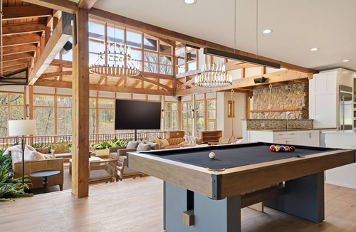 Hastings House | *NEW* Afton Lodge 10,000sqft/Indoor Pool/Hot tub