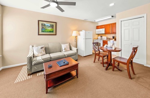 Fairfield Harbour Condo | New Bern Condo Getaway: Golf, Pool, and Family-Friendly Comfort!