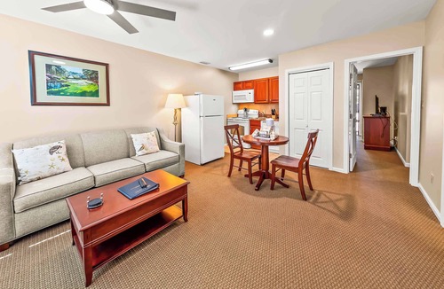 Fairfield Harbour Condo | New Bern Condo Getaway: Golf, Pool, and Family-Friendly Comfort!