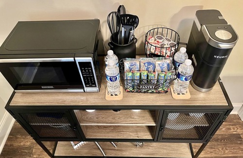 Belle Mina Apartment | NEW Charming Studio in Madison!