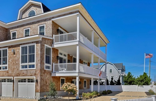 Mantoloking House | NEW CONSTRUCTION RIGHT ACROSS FROM THE OCEAN