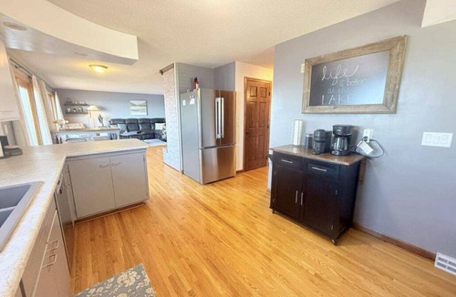 Watertown House | New Deck|Fishing|Lakeside|FamFriendly|RVHookup