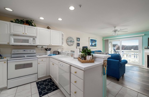 Heron Harbour Isle Condo | New for 2025! Beautiful 3 bedroom condo with pool in quiet community