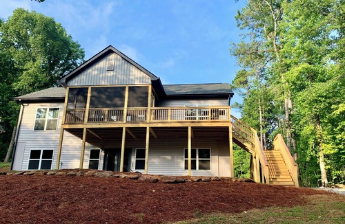 Jacksons' Gap House | New House on Lake Martin – Peaceful Creekside-Pet Friendly-Fishing-Auburn