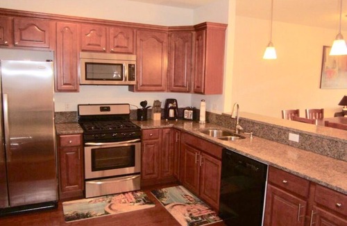 North Wildwood House | New Huge~Heated Pool~Luxury~3 level~BeachBLOCK~4 Bedroom~King bed~WIFI