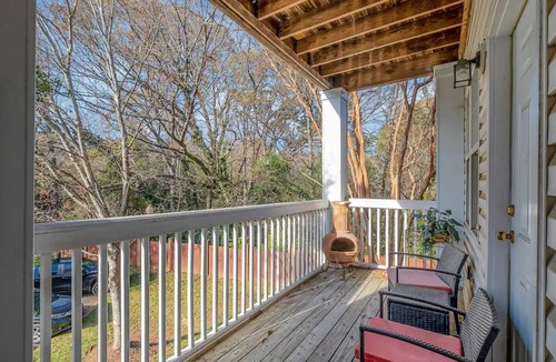 Barclay Downs House | NEW LISTING! Sleek & Stylish Condo in Southpark by RedAwning