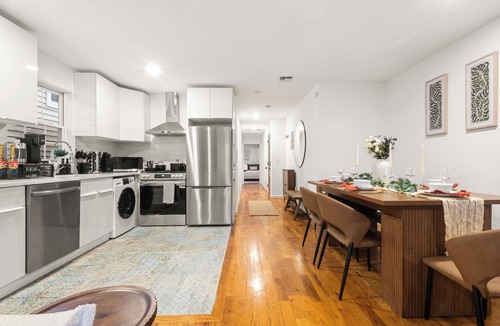 Jersey City Apartment | NEW Lux 2BR NYC MetLife Walk to TRAIN FREE Parking