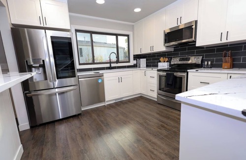 Rapid City House | NEW: Luxe on West Park at Canyon Lake