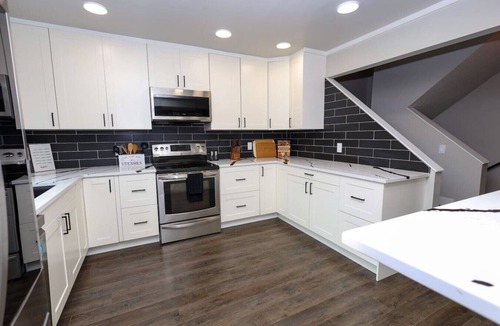 Rapid City House | NEW: Luxe on West Park at Canyon Lake