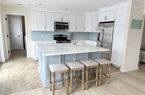 Lavallette House | New Luxury Waterfront Beach House in Lavallette! Sleeps 12!
