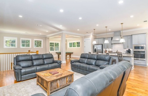 Opelika House | New, On-Site, Overlooking the LAKE Golf Course @ Grand National