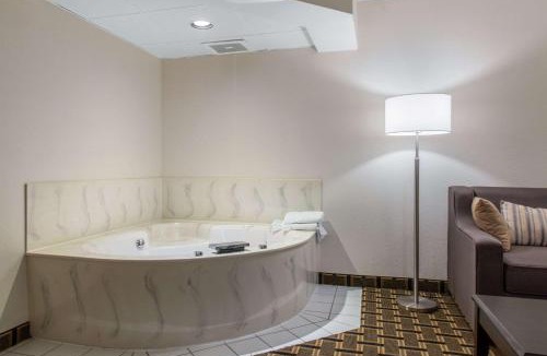 New Prague Hotel | New Prague Inn & Suites, New Prauge