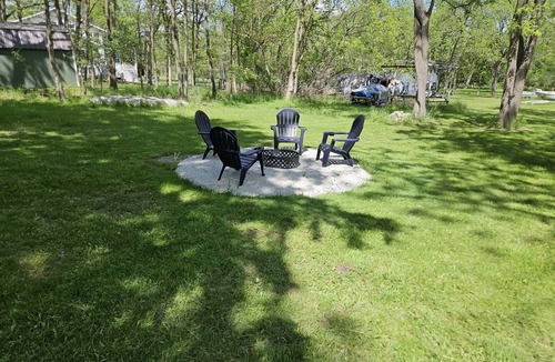 Delavan Lake House | New Renovation: 5BR Lake Delavan Retreat, Fire Pit, Huge Yard, Lake Access