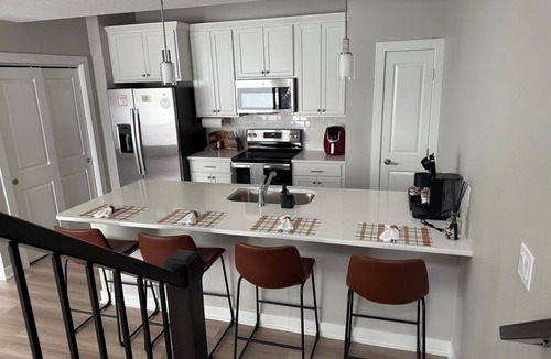 Grimes House | New, spacious, 3 bedroom 2.5 bath townhome in a peaceful Urbandale, IA!