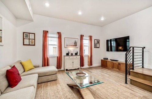 South Philadelphia House | New/Spacious/Roof Deck/South Philly/near The Stadiums