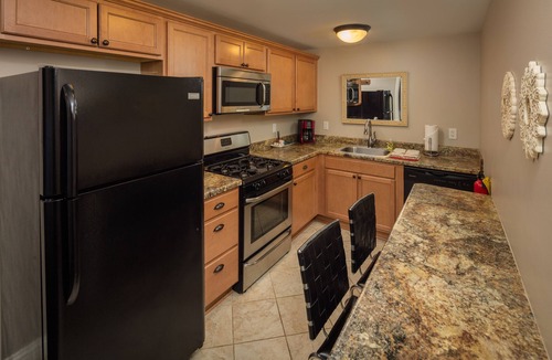 Galena Apartment | New Three Bedroom Apartment with Hot Tub