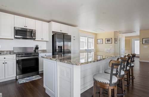 Rehoboth by the Sea House | NEW TO VRBO-STYLISH DIGS-4 BR-3,5 BA-ELEVATOR-109 Houston, STEPS TO DEWEY BCH