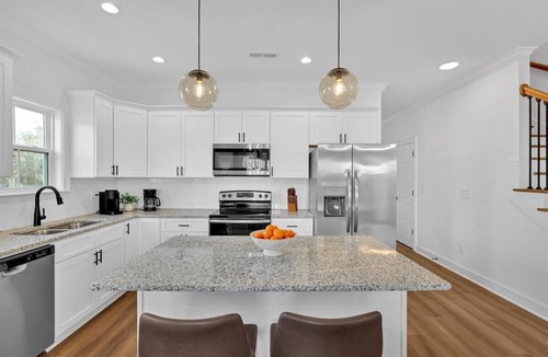 Rome House | New Townhouse~Garage parking~Gated~Downtown Rome