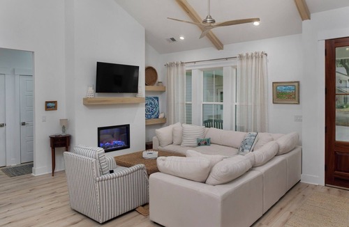 Beaufort House | Newly built 2bed/2bath house on Dataw Island; TWO WEEK MINIMUM