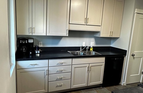Pella House | Newly Remodeled, charming 3-bedroom house in lovely Pella