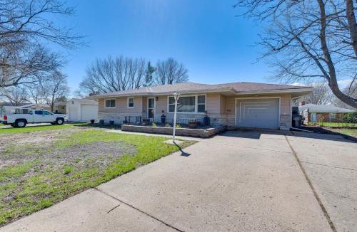 Storm Lake House | Newly Remodeled Home in Storm Lake w/Private Yard