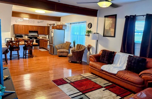 Downtown House | Newly remodeled spacious 3Bd Handicap Accessible home, near Downtown & I-70