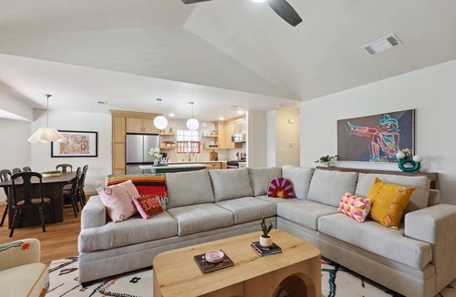 Mesa Ridge House | Newly Remodeled, Whimsical Retreat - Viking Hot Tub, Ultimate Game Room, Massage Chair, BBQ