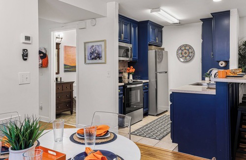 Auburn House | NEWLY RENOVATED, 3 blocks from AU, Game Day House “Caddy’s Shack”