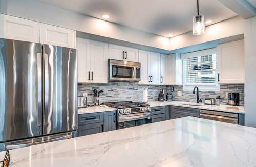 North End Condo | Newly Renovated 3BR/2BA Condo-Modern Comfort Near Ocean City Beach!