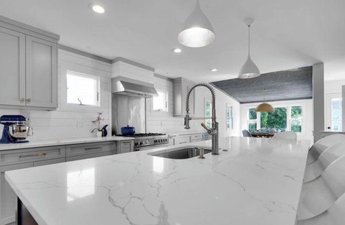 Spring Lake Heights House | Newly Renovated 4BR Cape Cod Beach House w/New Pool + 5 Beach Passes