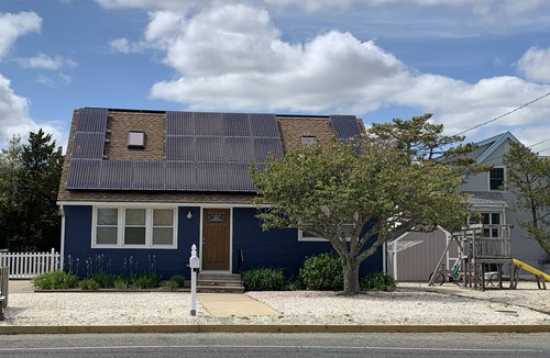 Ship Bottom House | Newly renovated Cape Cod 4BR 2 Baths in LBI close to restaurants, and beach