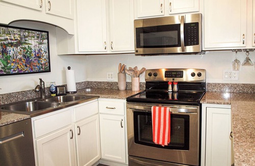 Midtown Crossing Condo | Newly Renovated Cozy Condo in Midtown Crossing