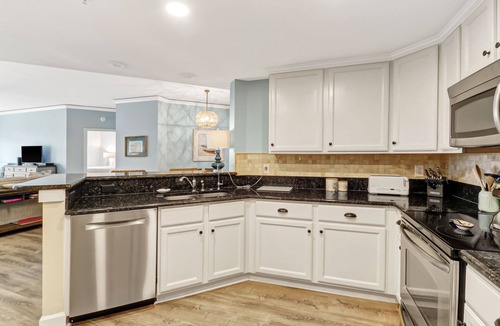 Palmetto Dunes Villa | Newly updated oceanfront villa with pool, hot tub, fitness center & more!