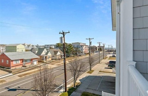 North Wildwood Condo | Newly updated 3 bedroom, 2 bath property 1 block to ocean!