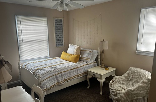 Phenix City House | Nice cozy house in a quiet neighborhood. Minutes from Downtown Columbus.