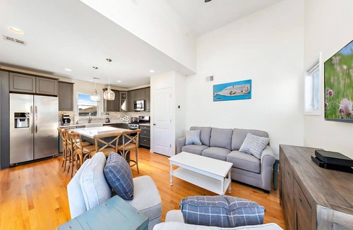 North Beach Haven House | Nice home in Spray Beach with 3 Bedrooms, Internet and WiFi
