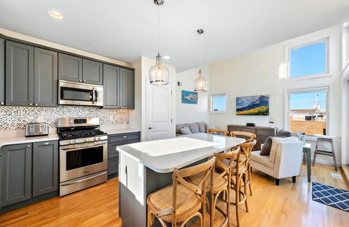 North Beach Haven House | Nice home in Spray Beach with 3 Bedrooms, Internet and WiFi