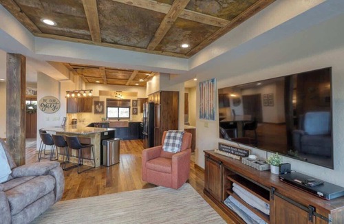 Lead House | Nitz Carlton – A Luxury Black Hills Retreat