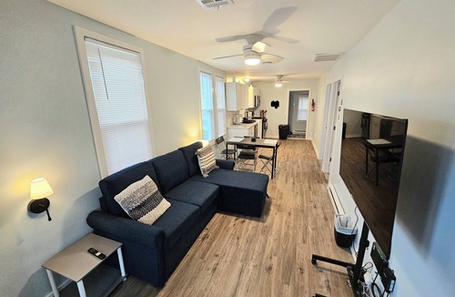 Keansburg House | NJ Beach House/Walk to Beach/Private yard