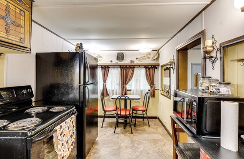 Langston Cabin | No Pet Fee! Peaceful Escape at Towner Properties