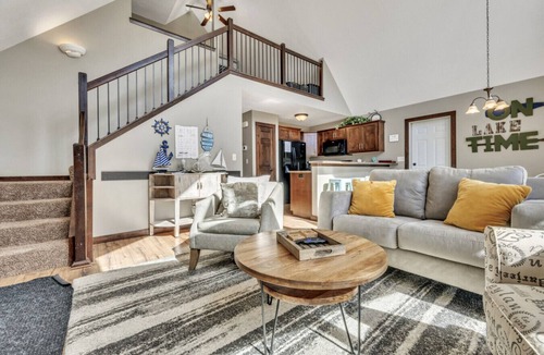 Spirit Lake Cabin | No Wake Zone Cabin at Bridges Bay Resort