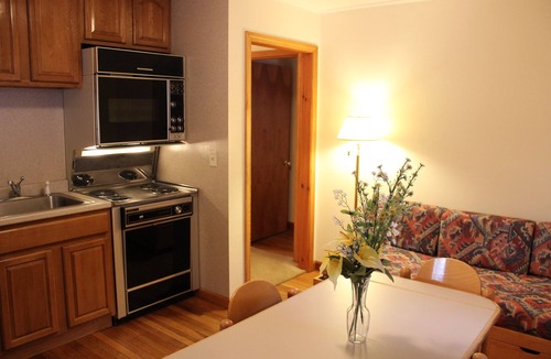 Woodsville Hotel | Nootka Lodge
