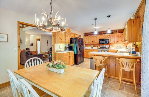 Jasper Cottage | North Georgia Cabin w/Hot Tub & Community Perks!