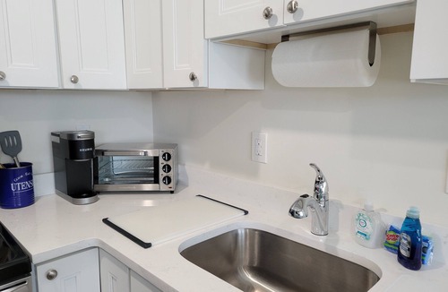 North Wildwood Condo | North Wildwood Beach Block 1 bdrm with Pool.