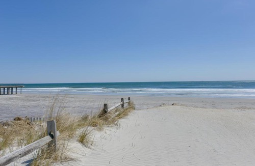 North Wildwood House | North Wildwood Condo w/Pool, Walk to Boardwalk!