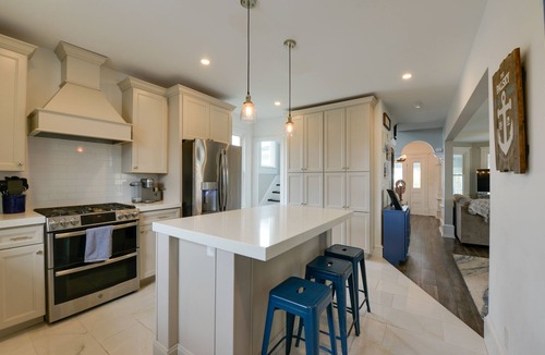 North Wildwood House | North Wildwood Home w/Porch ~ 3 Blocks to Beach!