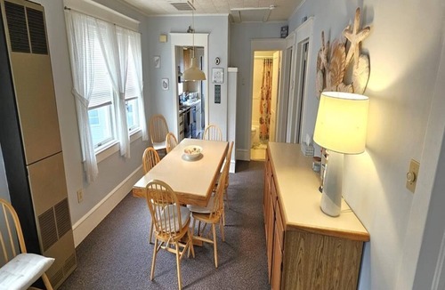 Gardens House | Northend 3 Bedroom, 2nd Floor Rental – Walk to Beach & Boardwalk!