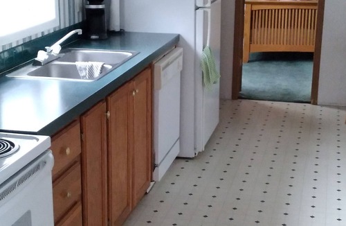 Santa Fe House | Now Available, A Cozy and Comfortable 2 bed 2 bath, overlooking the Salt River.