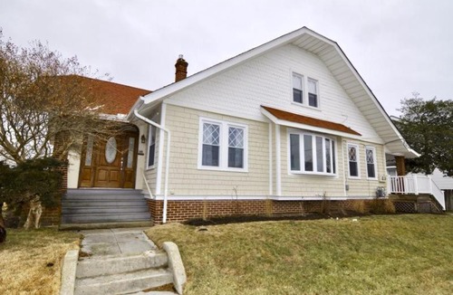 North Wildwood House | NW2111 Atlantic Avenue