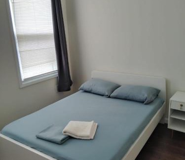 Jersey City Hostel | NYC HomeBnB
